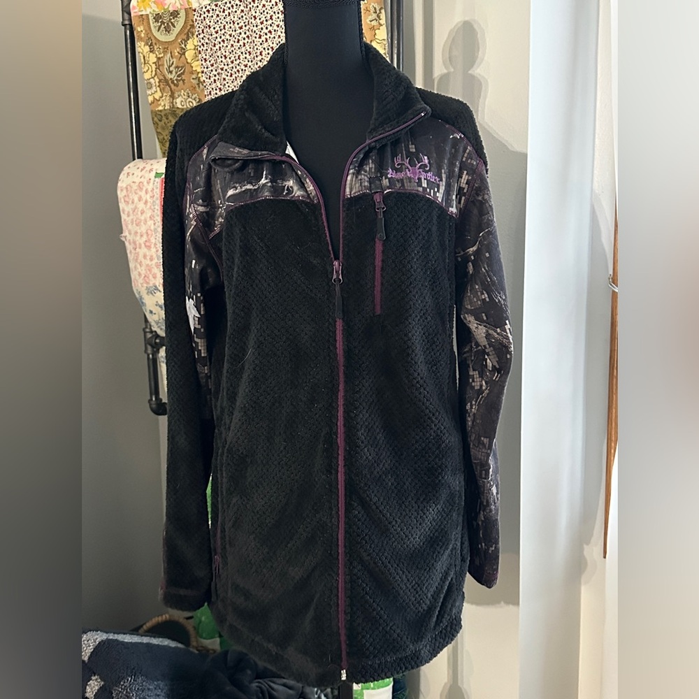 Black Antler Fleece Zip-up